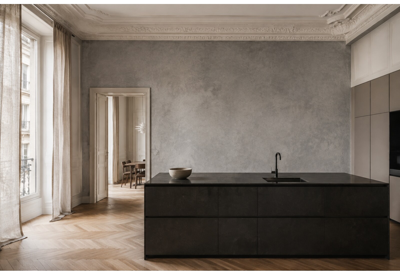 Cucina: finiture decorative applicate a mano